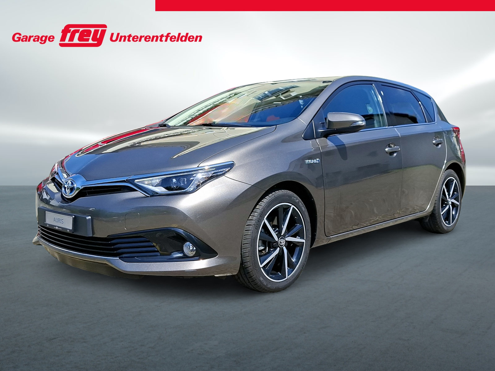 TOYOTA Auris 1.8 HSD Trend e-CVT