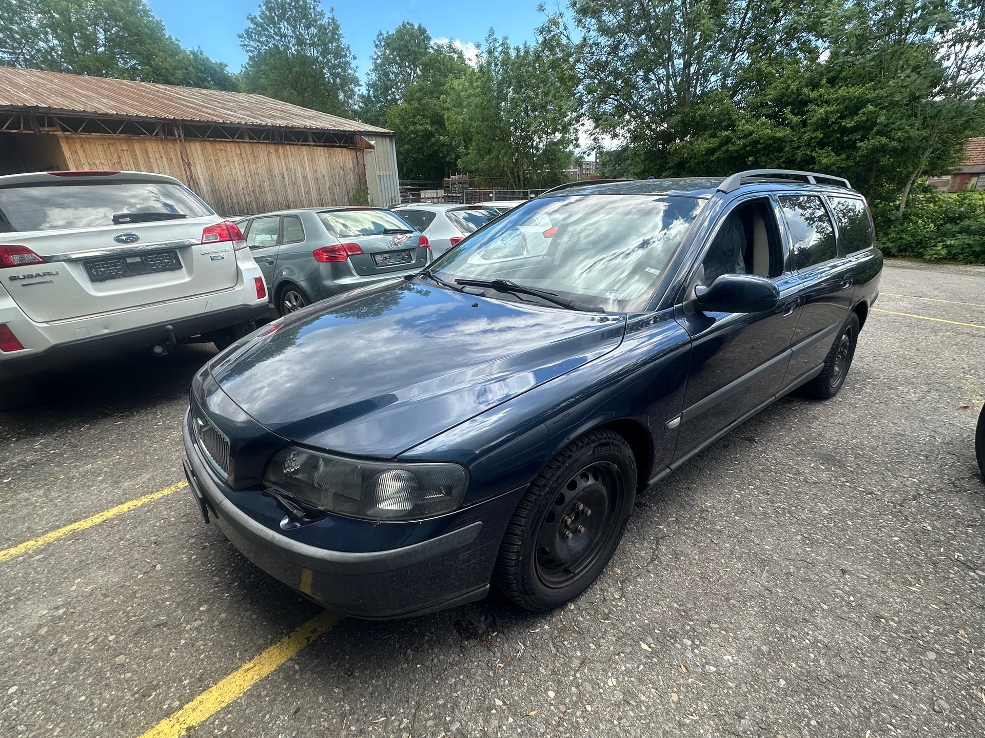 VOLVO V70 D5-image-1