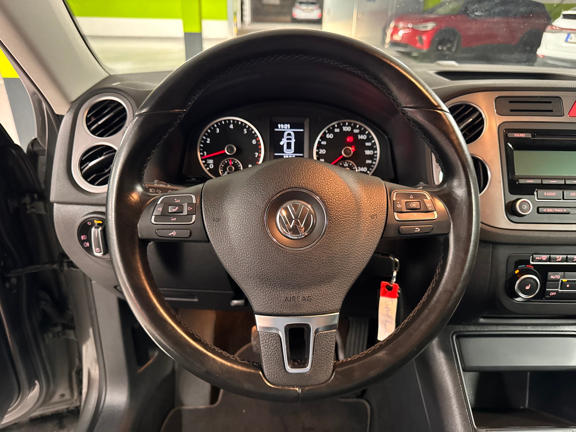 VW Tiguan 1.4 TSI BlueMotion Value 4x2-image-9