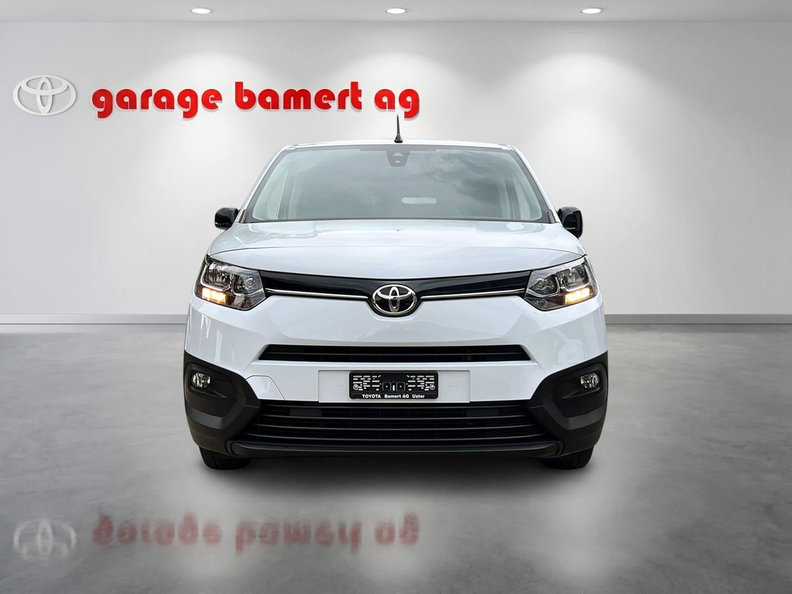 TOYOTA PROACE CITY Van L1 1.2 Active-showroom-element-1