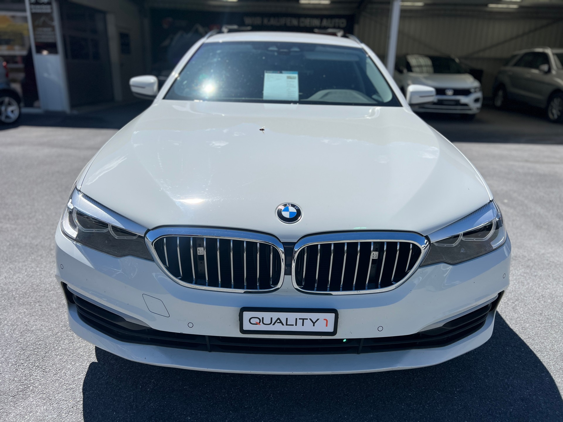 BMW 520d xDrive Touring Steptronic-image-11