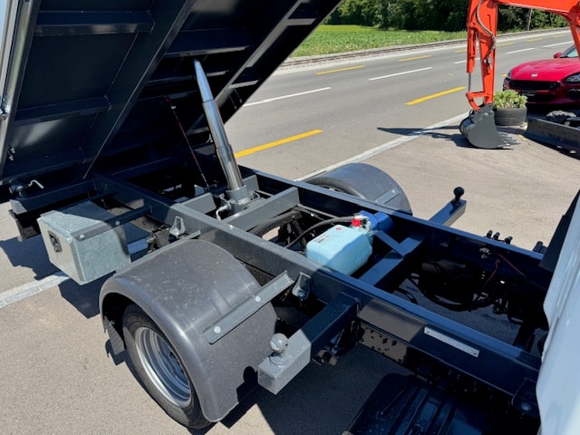 NISSAN Cabstar NT400 Dreiseitenkipper Top Zustand **3.5t** Anhängelast ab Service frisch MFK-image-6