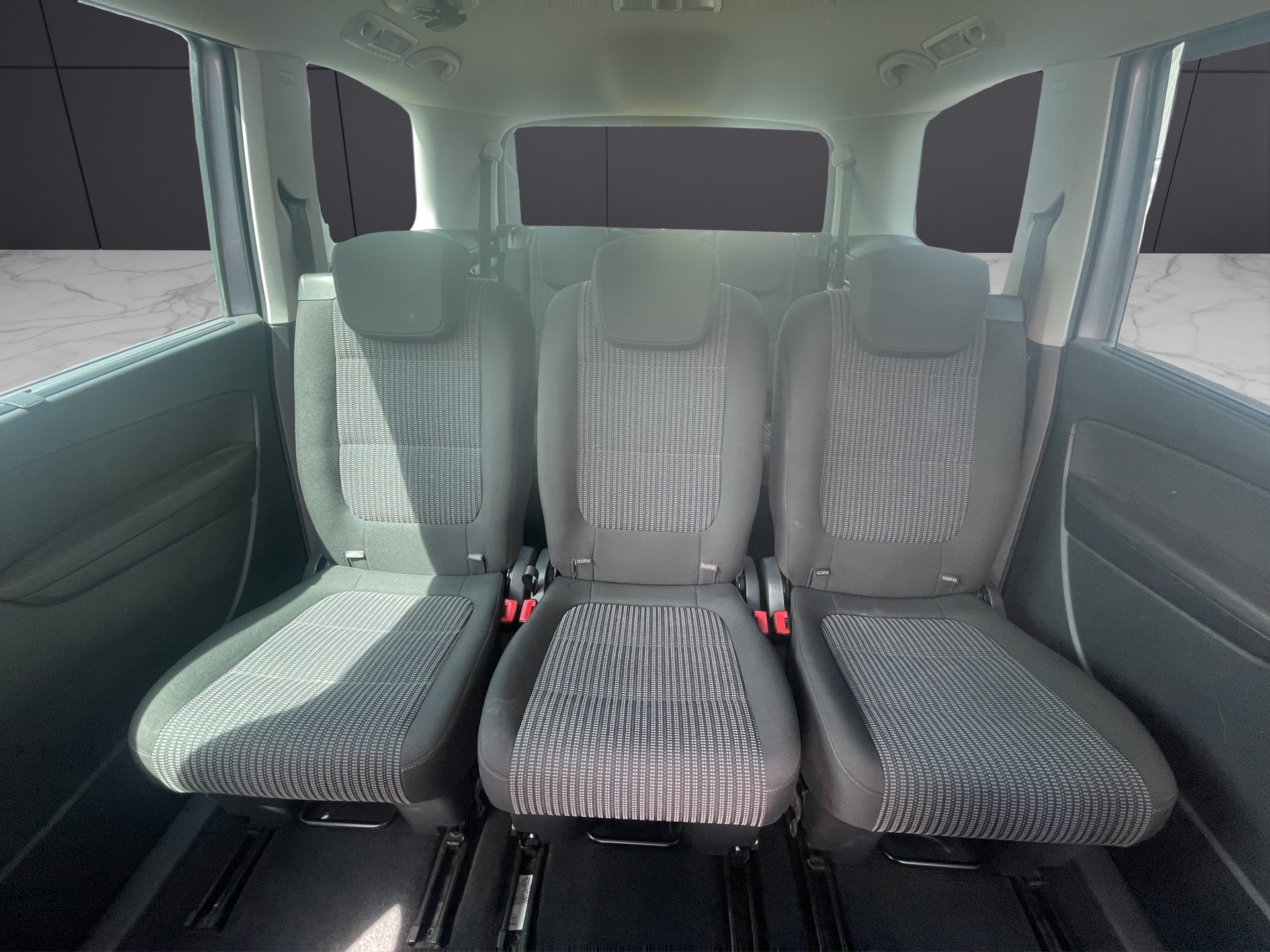 SEAT Alhambra 2.0 TDI 7 Plätzer-image-15