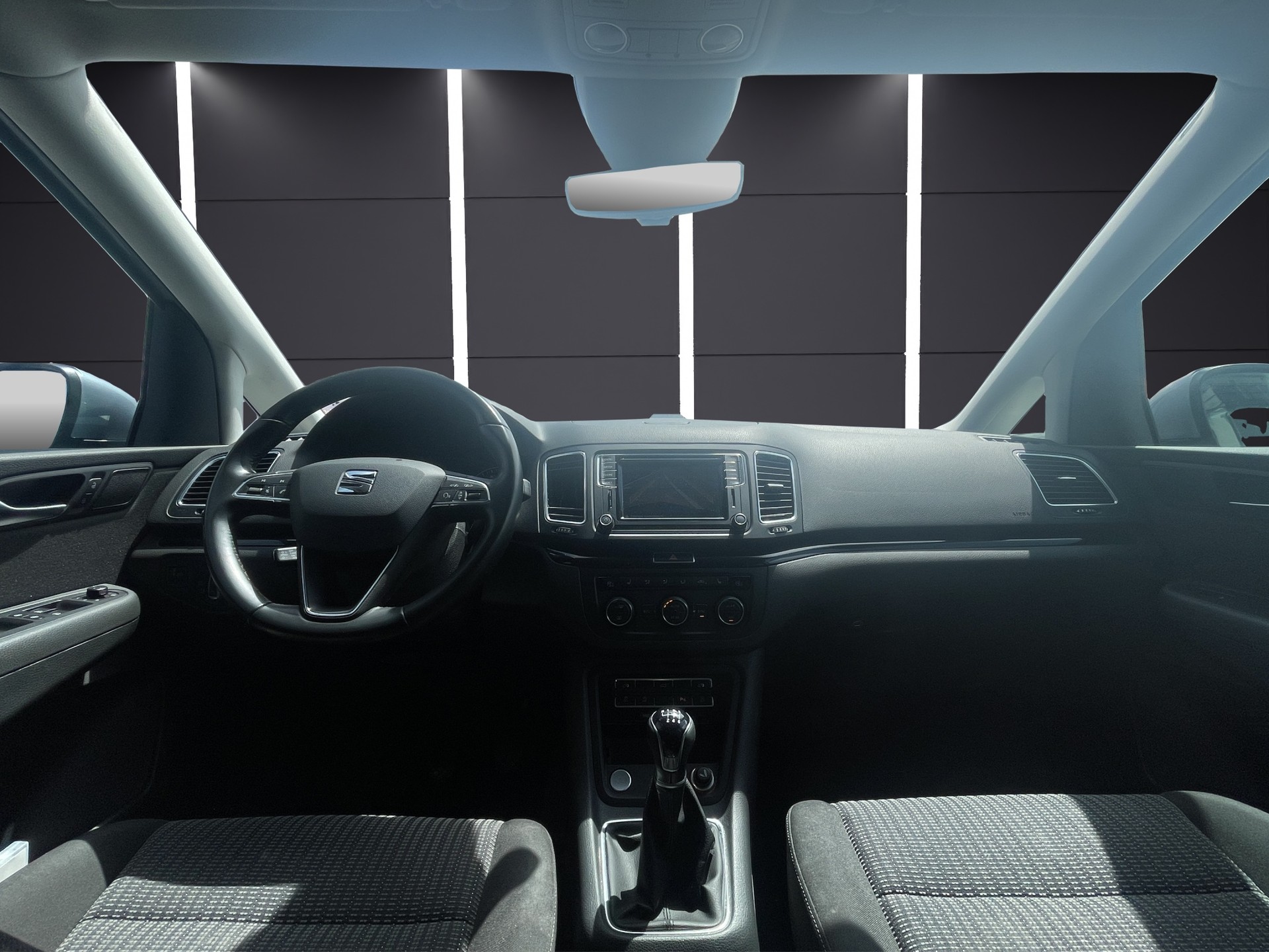 SEAT Alhambra 2.0 TDI 7 Plätzer-image-16