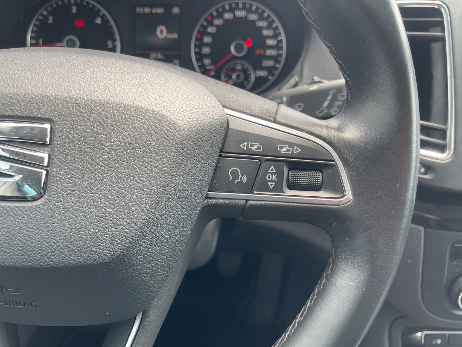 SEAT Alhambra 2.0 TDI 7 Plätzer-image-34