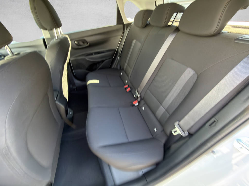HYUNDAI i20 1.0 T-GDi Amplia-image-6