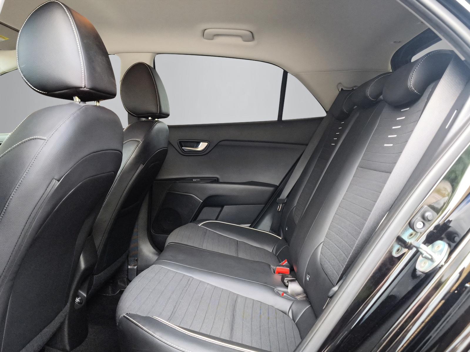 KIA Rio 1.0 T-GDi MHEV GT-Line-image-8