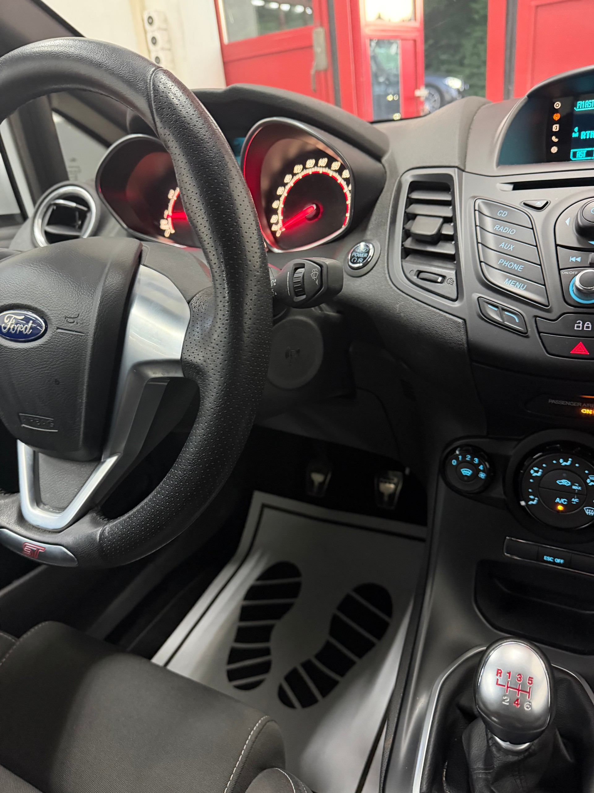 FORD Fiesta 1.6 SCTi ST-1 //NEU AB MFK!-image-13