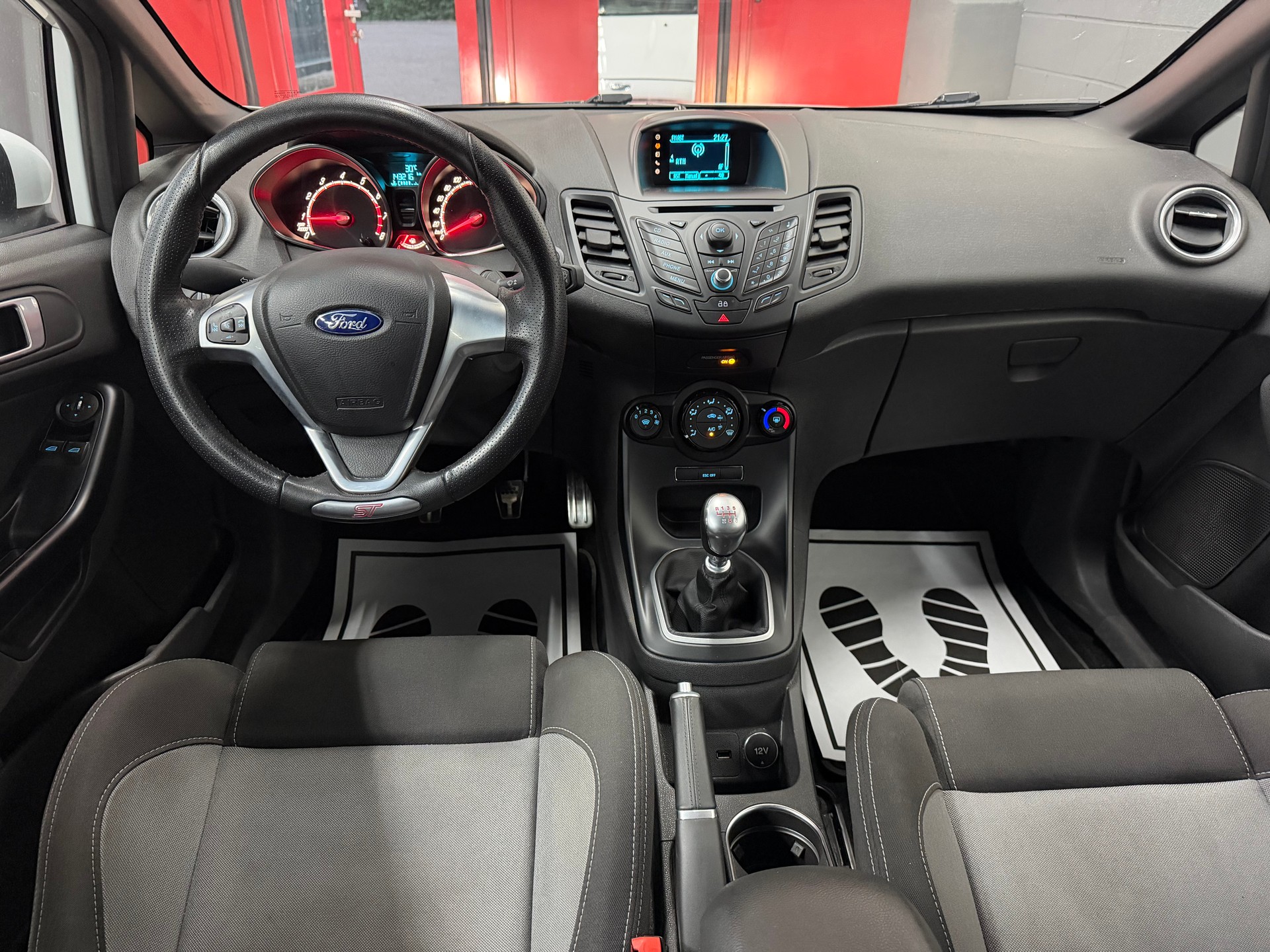 FORD Fiesta 1.6 SCTi ST-1 //NEU AB MFK!-image-10