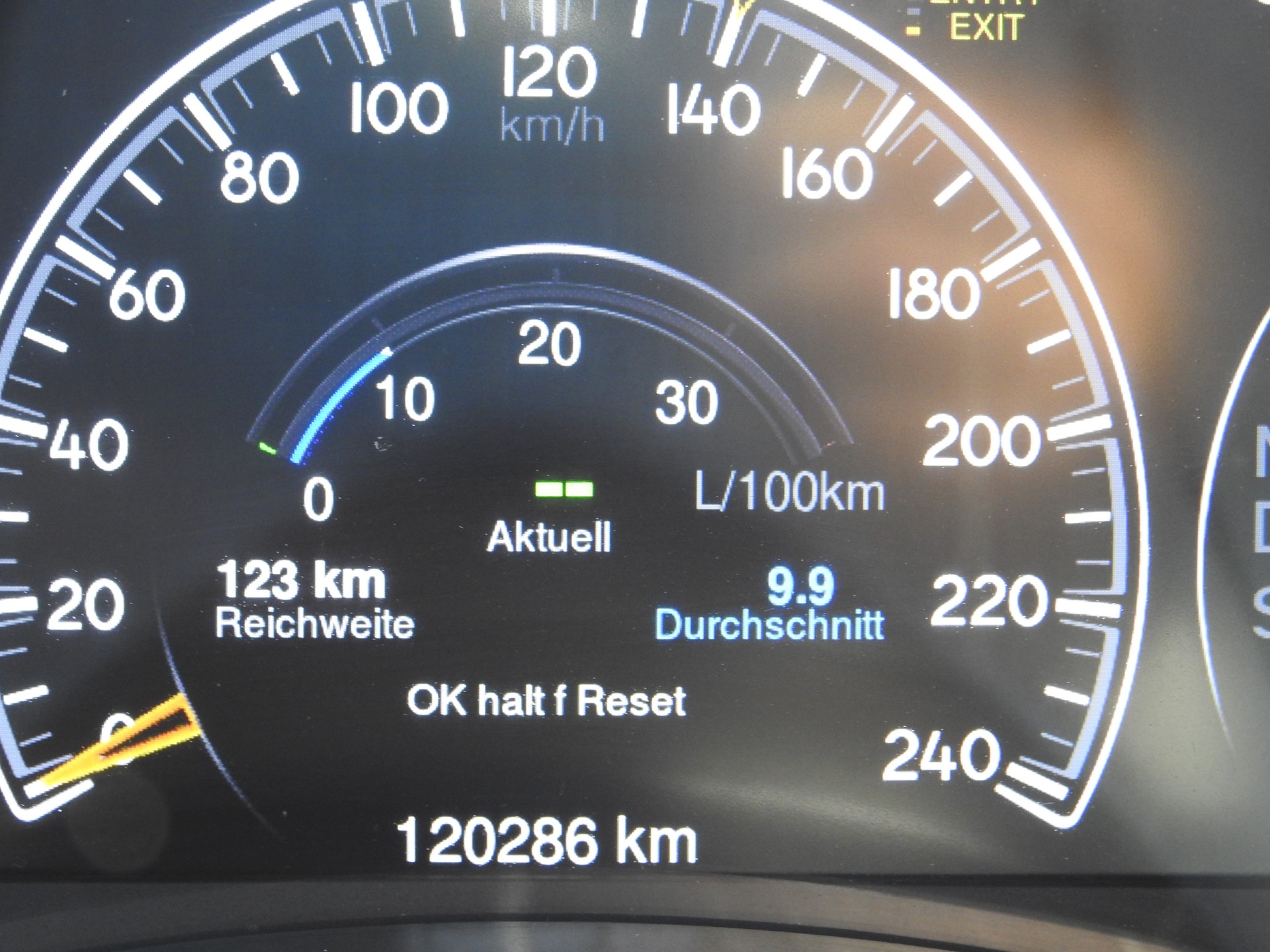 JEEP Grand Cherokee 3.0 CRD Summit Automatic-image-25