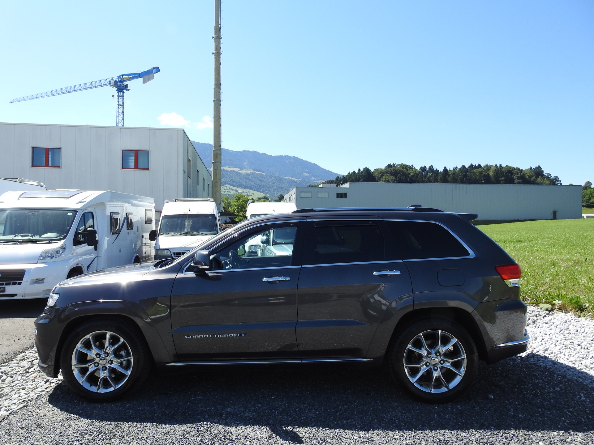 JEEP Grand Cherokee 3.0 CRD Summit Automatic-showroom-element-2