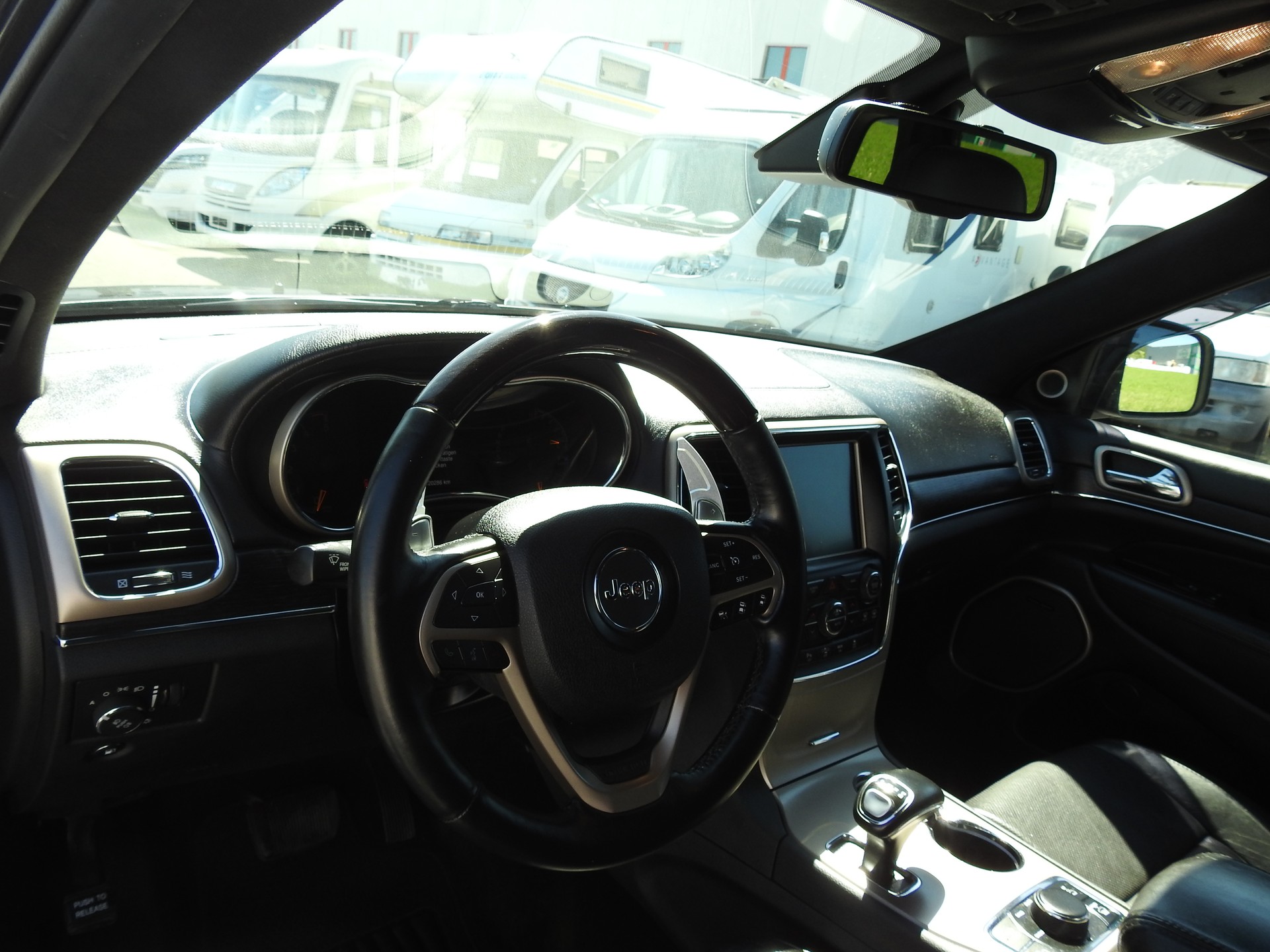JEEP Grand Cherokee 3.0 CRD Summit Automatic-image-12