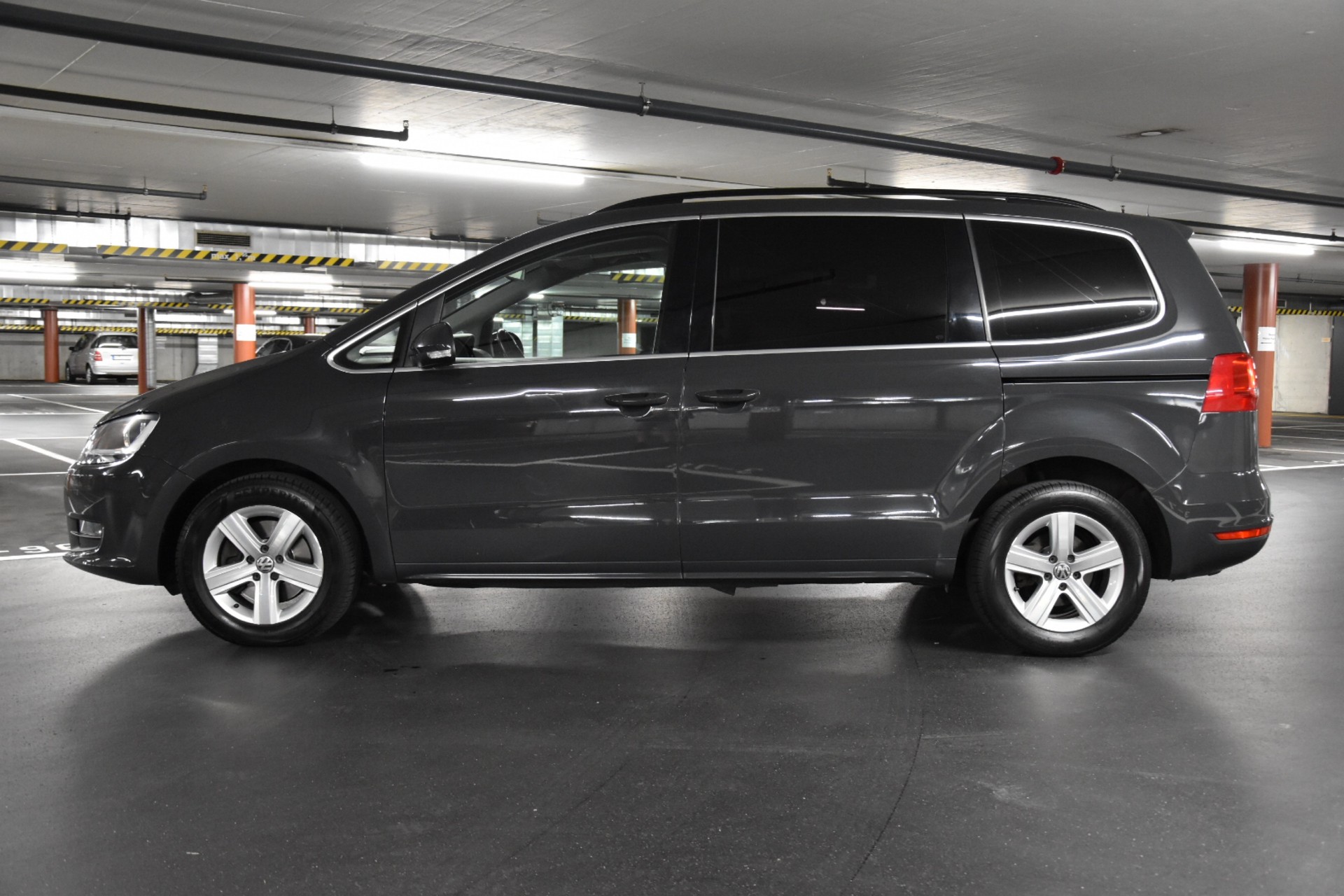 VW Sharan 2.0 TDI BlueMotion Technology Comfortline-showroom-element-3