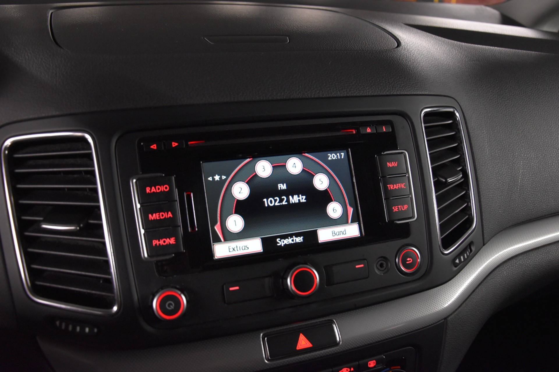 VW Sharan 2.0 TDI BlueMotion Technology Comfortline-image-15