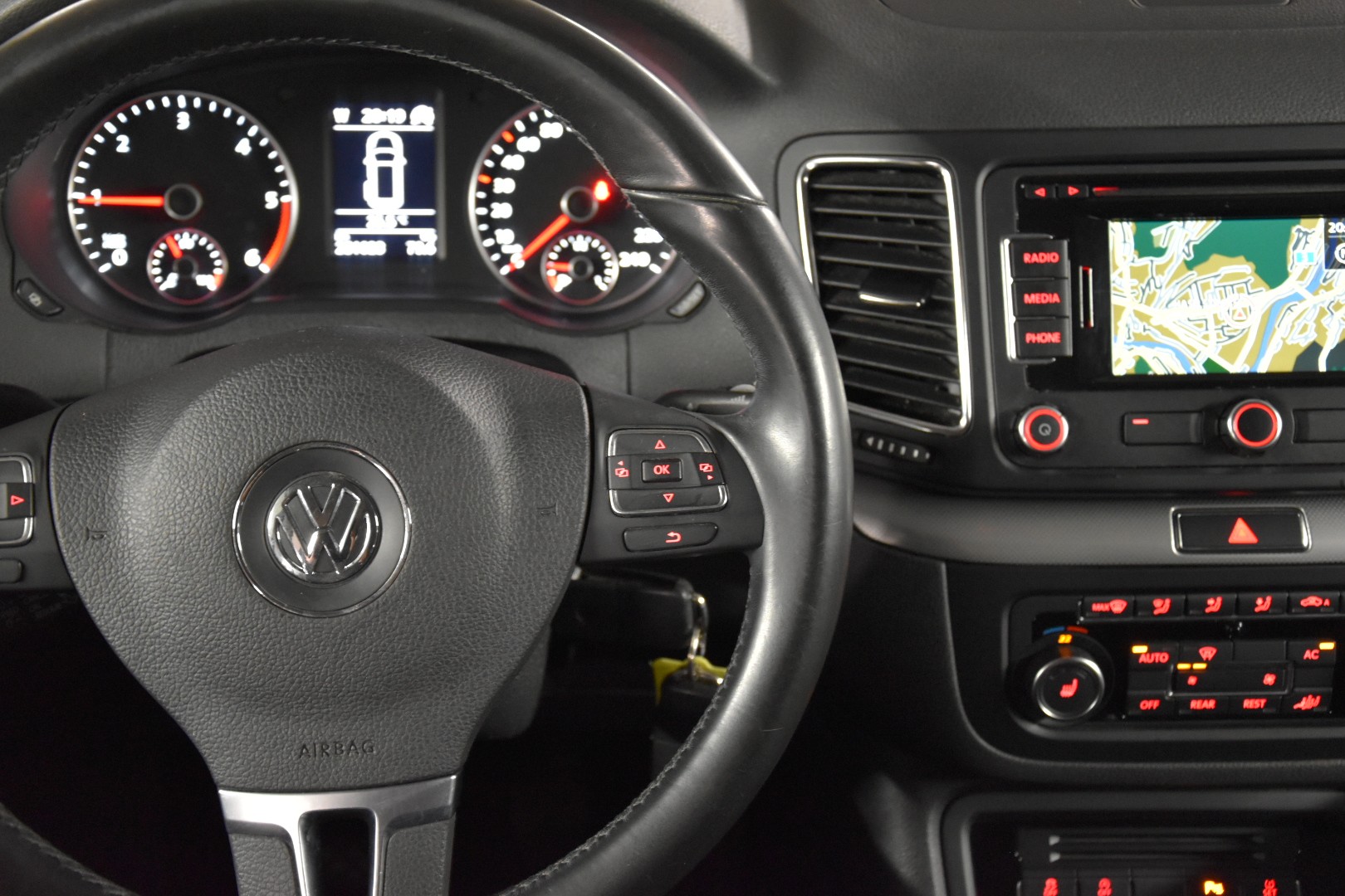 VW Sharan 2.0 TDI BlueMotion Technology Comfortline-image-14