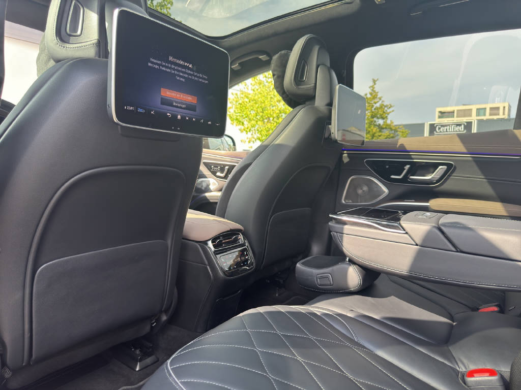 MERCEDES-BENZ EQS 580 SUV Executive Edition AMG Line 4Matic-image-11