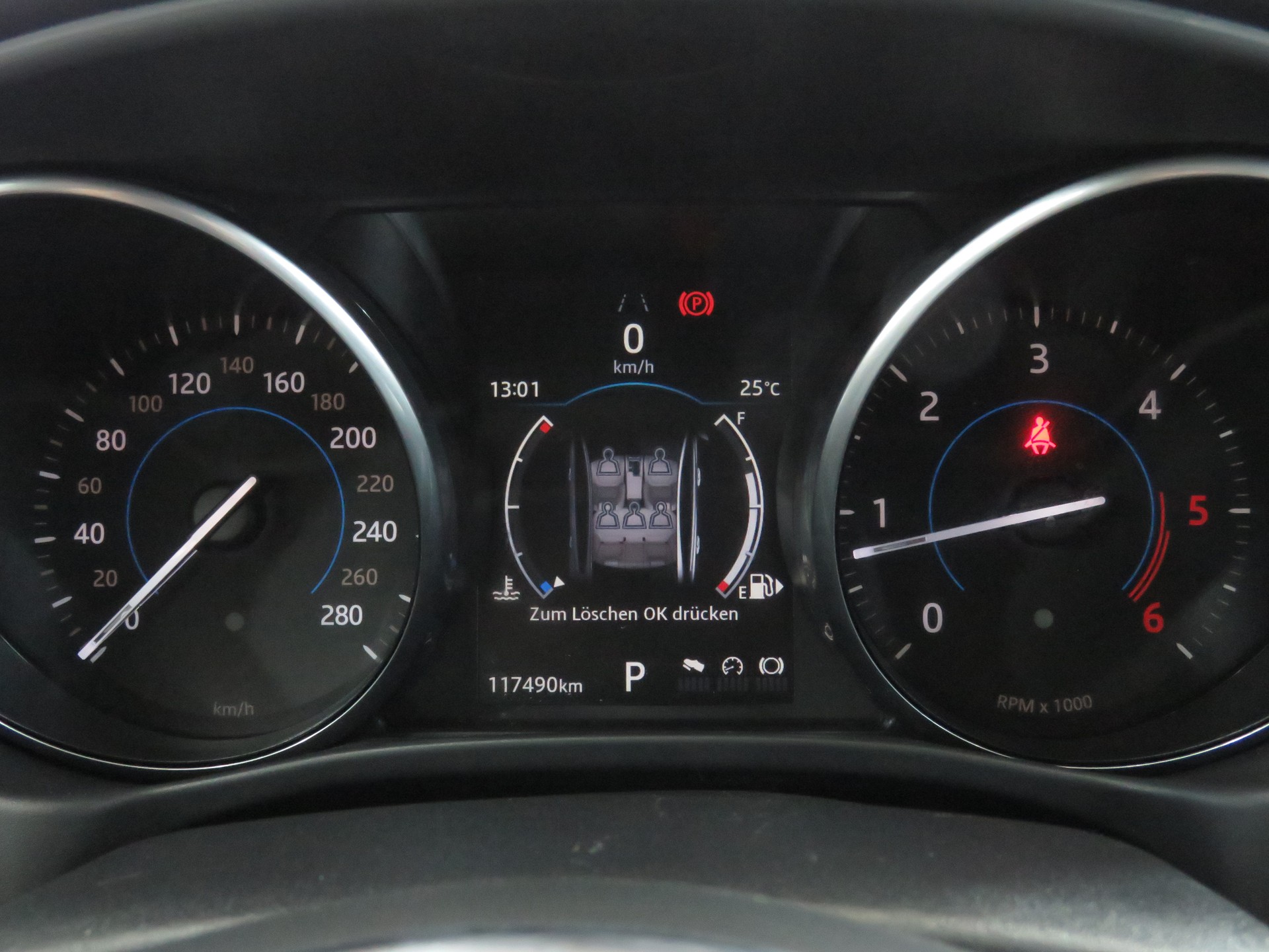 JAGUAR XE 20d R-Sport AWD Automat-image-19