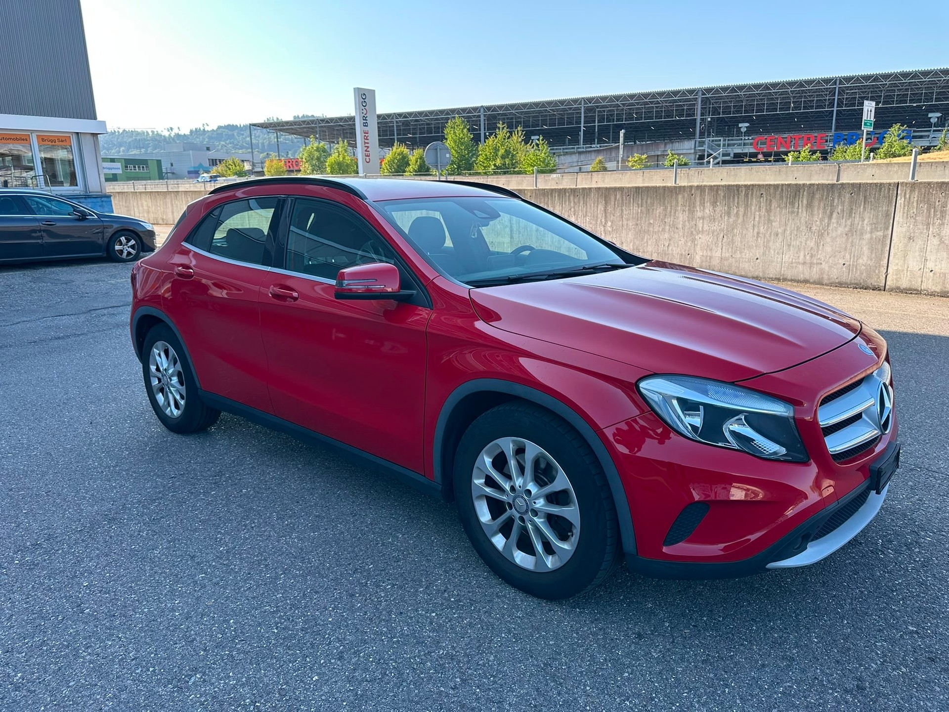 MERCEDES-BENZ GLA 250 Style-image-2