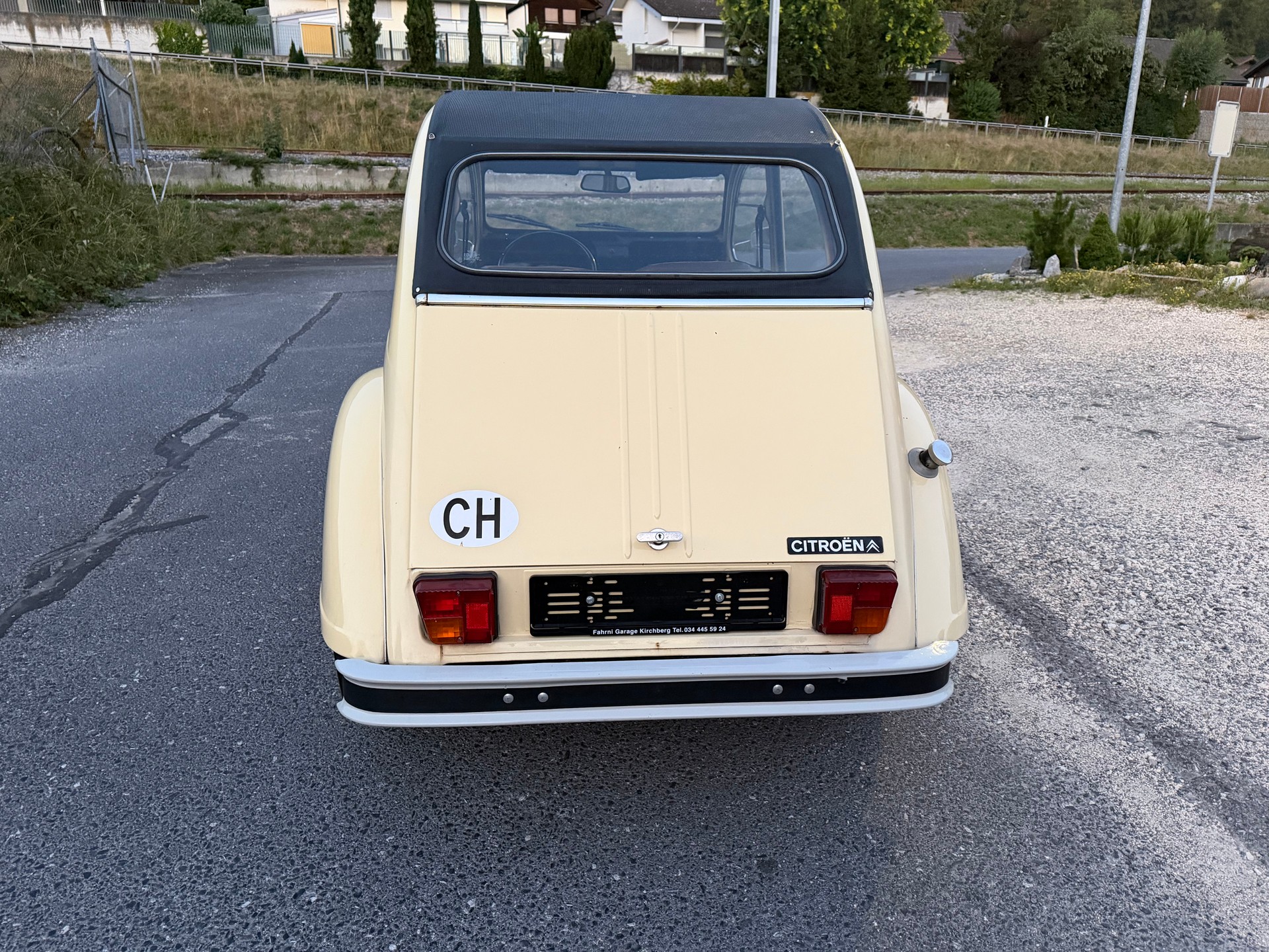 CITROEN 2CV6 Spécial (Club)-image-3
