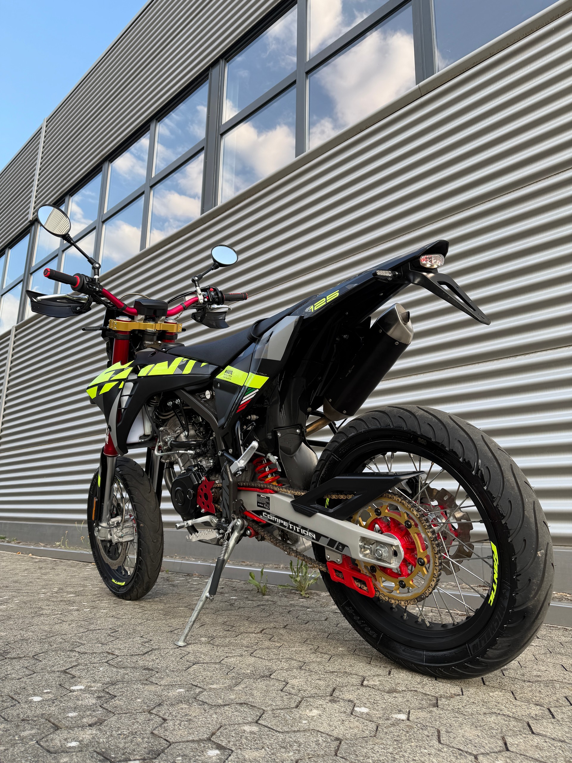 FANTIC XMF 125 Competition-image-3
