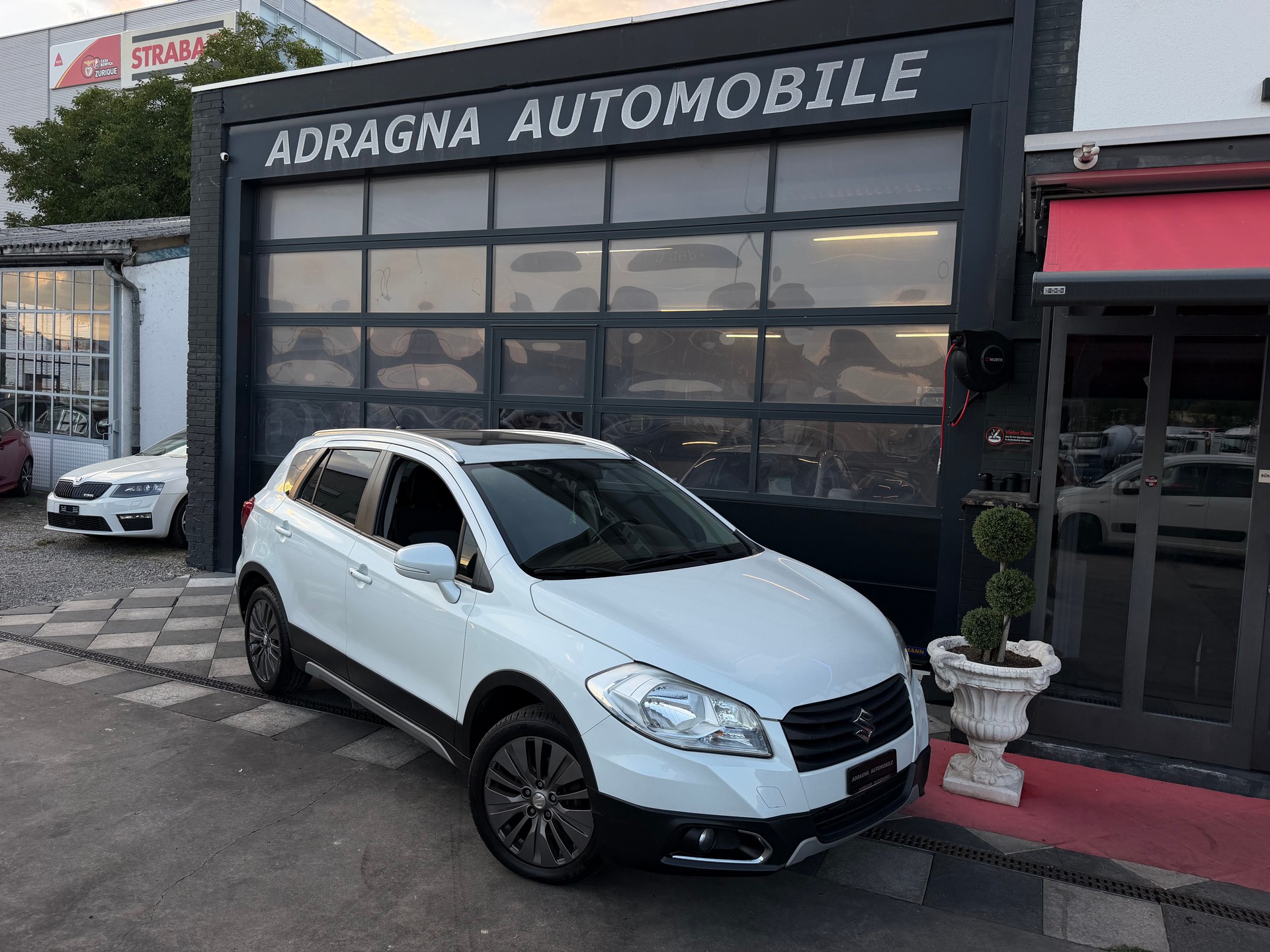 SUZUKI SX4 S-CROSS 4WD-showroom-element-2