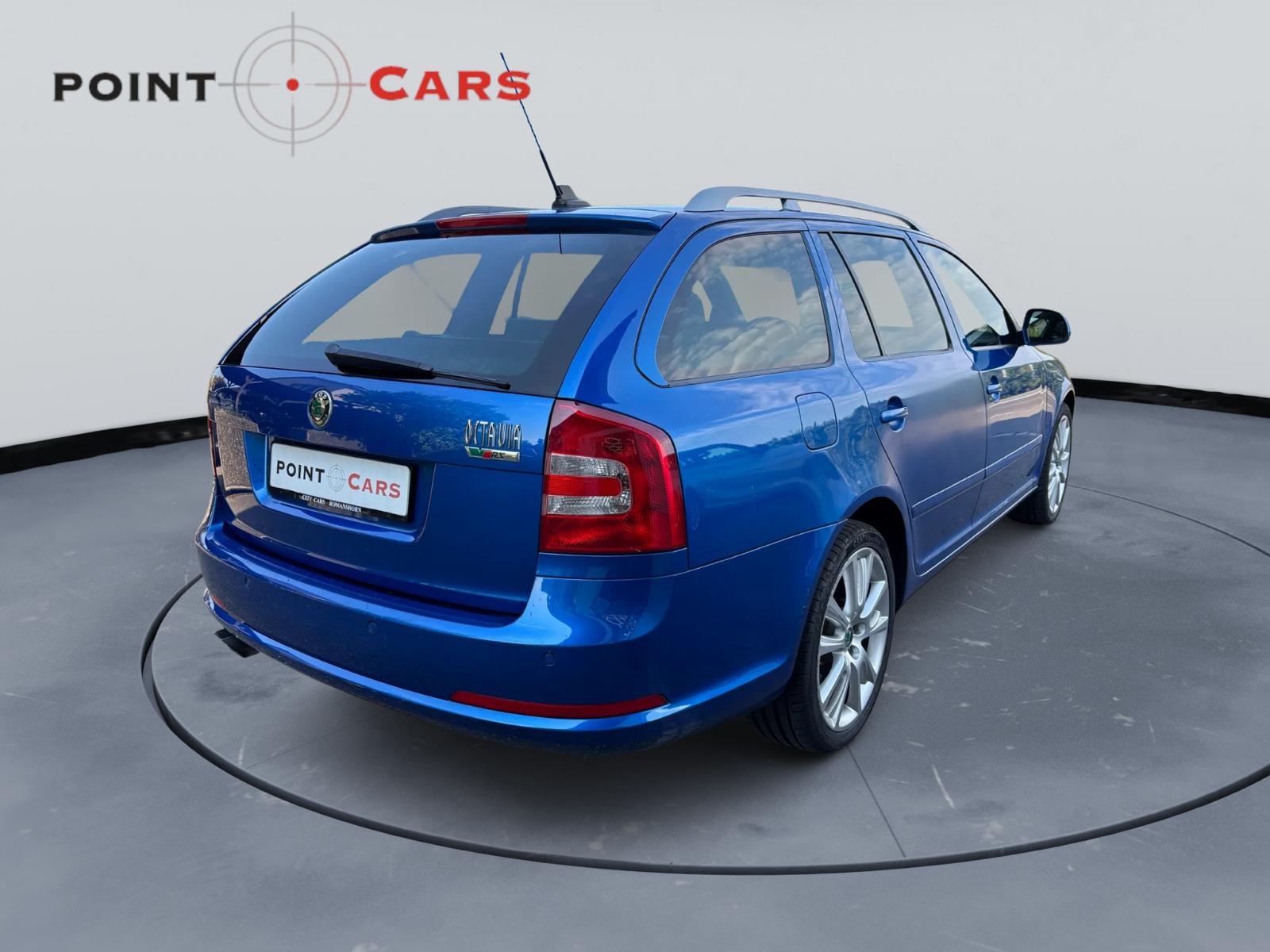 SKODA Octavia 2.0 TFSI RS DSG-image-4