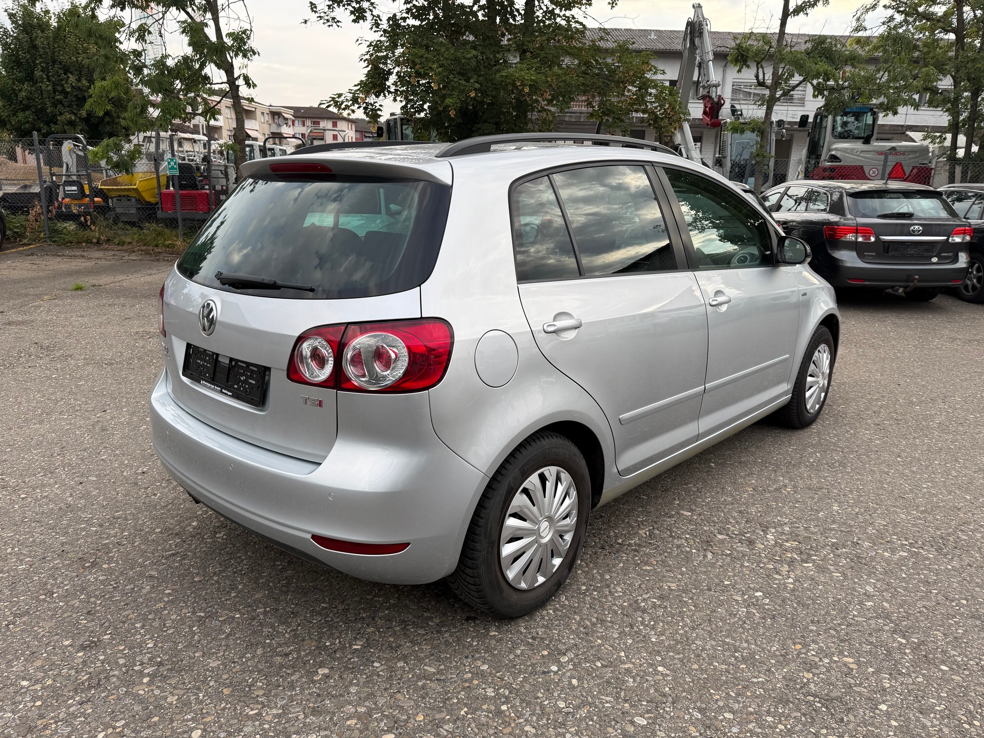 VW Golf Plus 1.4 TSI Highline DSG-showroom-element-3