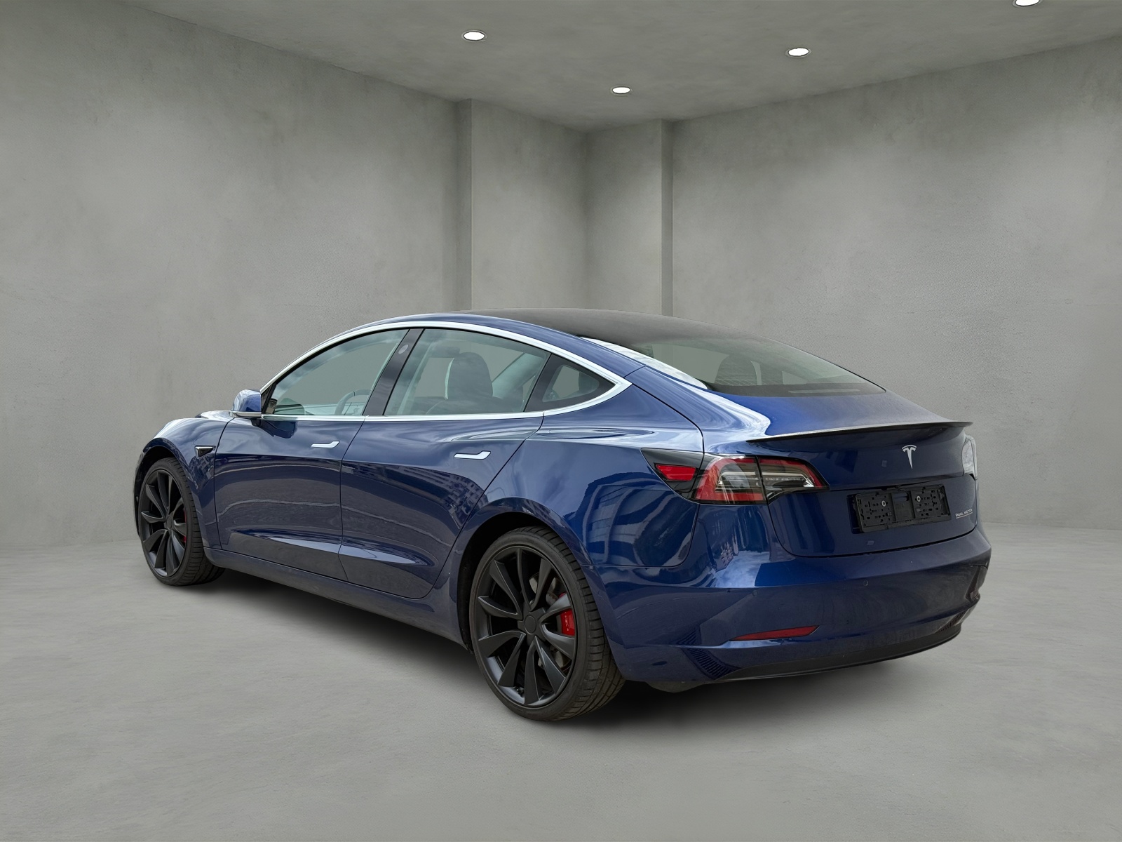 TESLA Model 3 Performance Dual Motor AWD-showroom-element-2