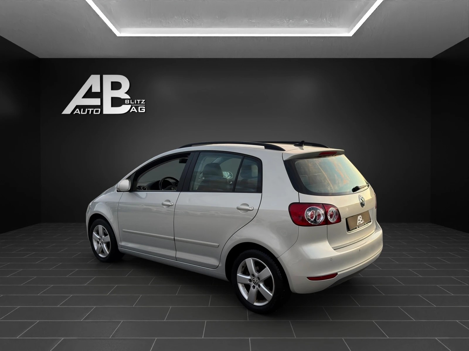 VW Golf Plus 1.2 TSI Trendline DSG-showroom-element-2