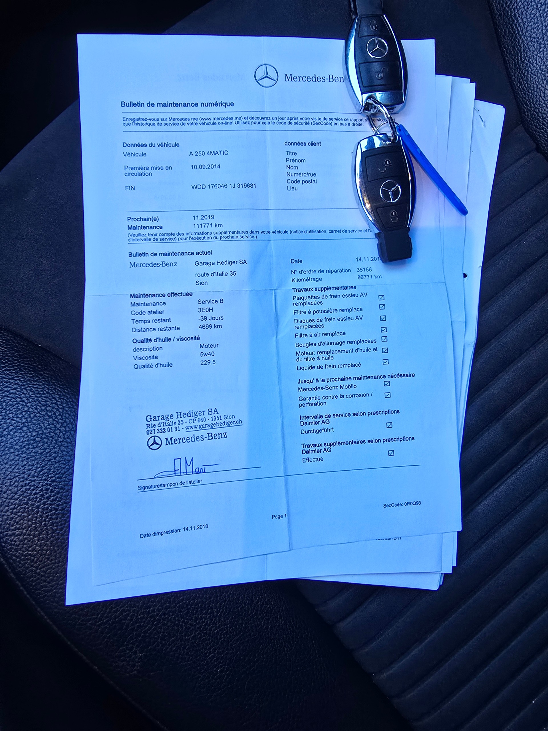 MERCEDES-BENZ A 250 AMG Line 4Matic 7G-DCT-image-21