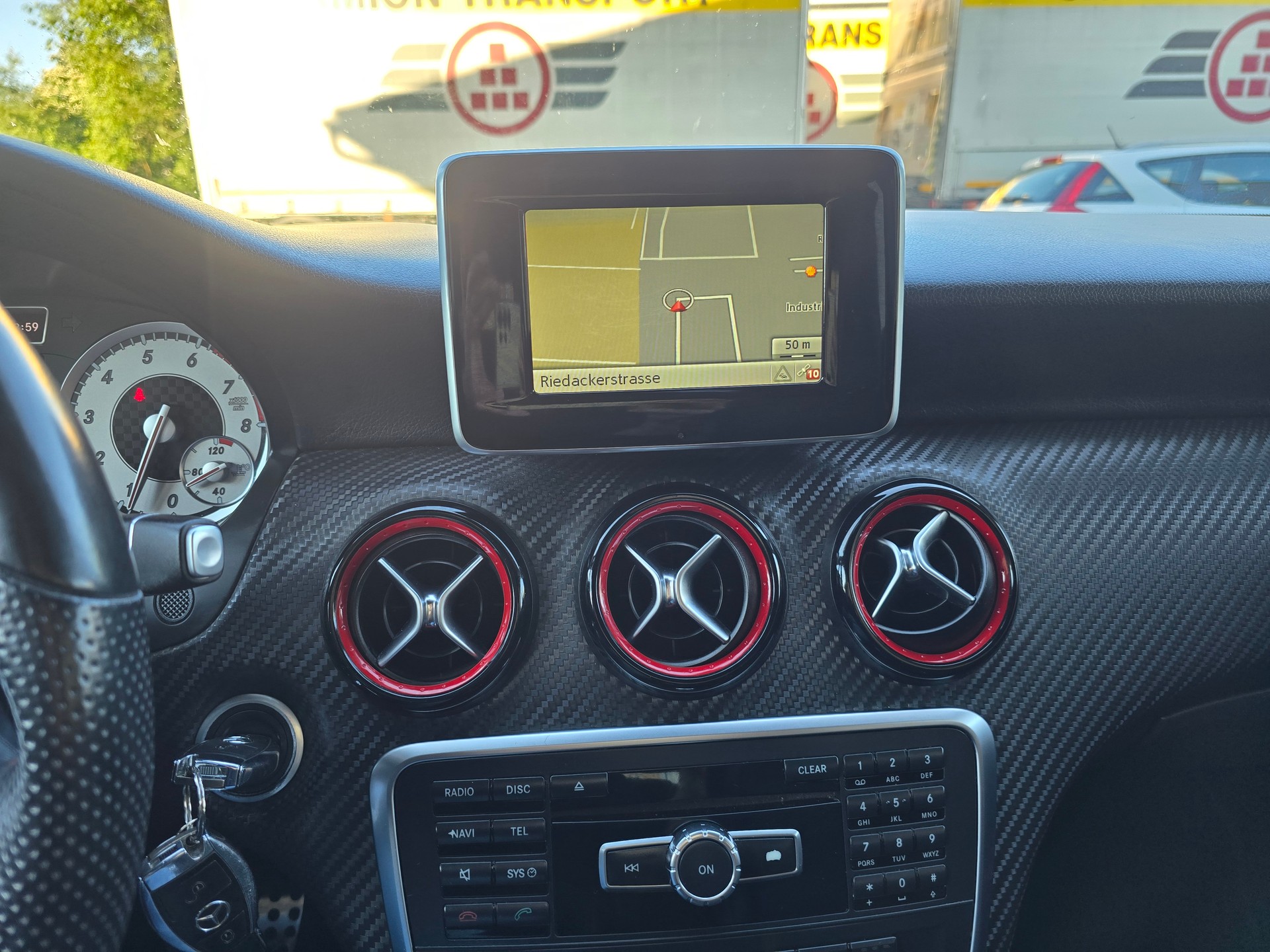 MERCEDES-BENZ A 250 AMG Line 4Matic 7G-DCT-image-20
