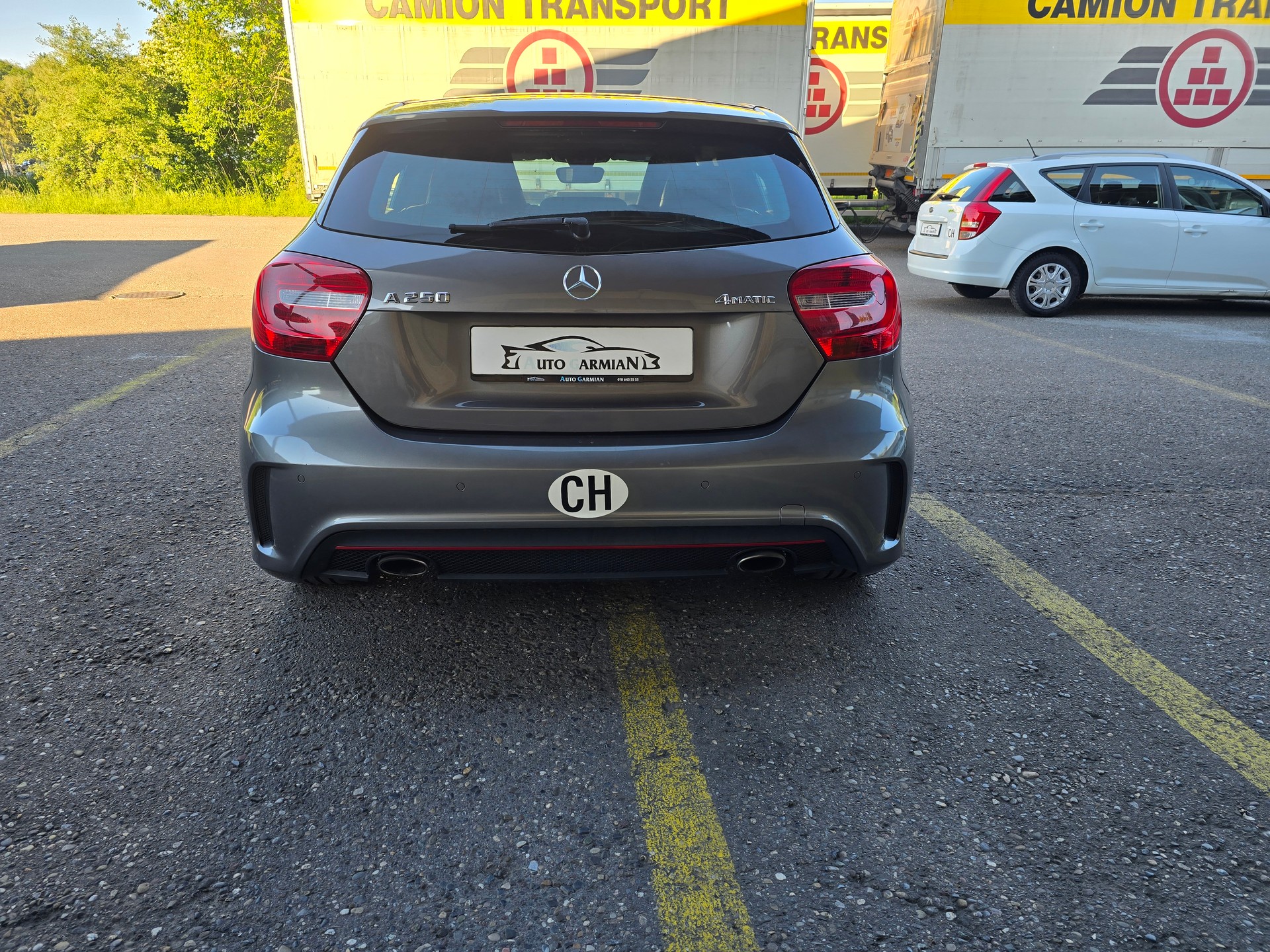 MERCEDES-BENZ A 250 AMG Line 4Matic 7G-DCT-showroom-element-3