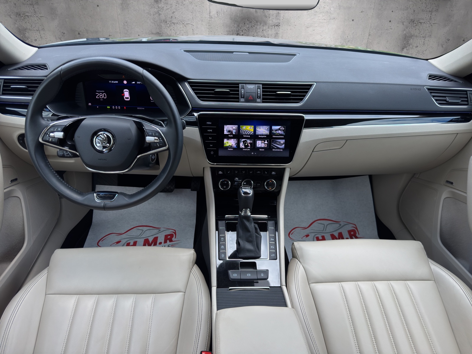 SKODA Superb Combi 2.0 TSI L&K 4x4 DSG-image-9