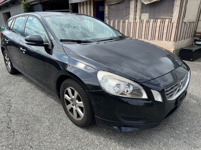 VOLVO V60 D3 Geartronic