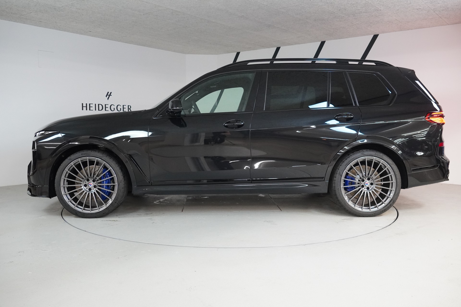 BMW-ALPINA XB 7 4.4 48V Allrad-showroom-element-3