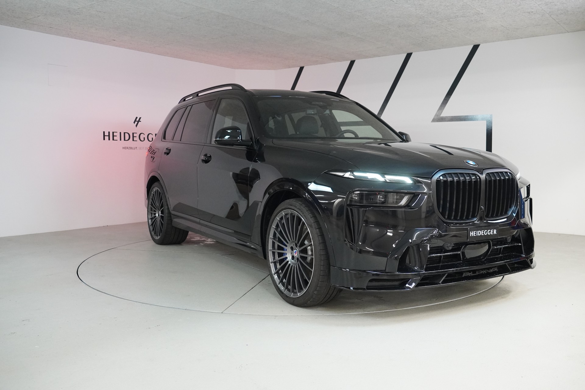 BMW-ALPINA XB 7 4.4 48V Allrad-showroom-element-2