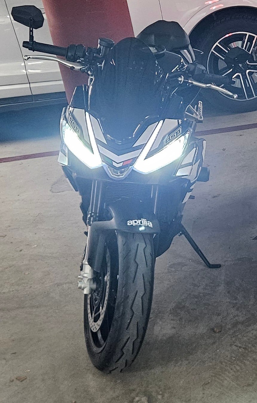 APRILIA Tuono 660 Factory-image-1