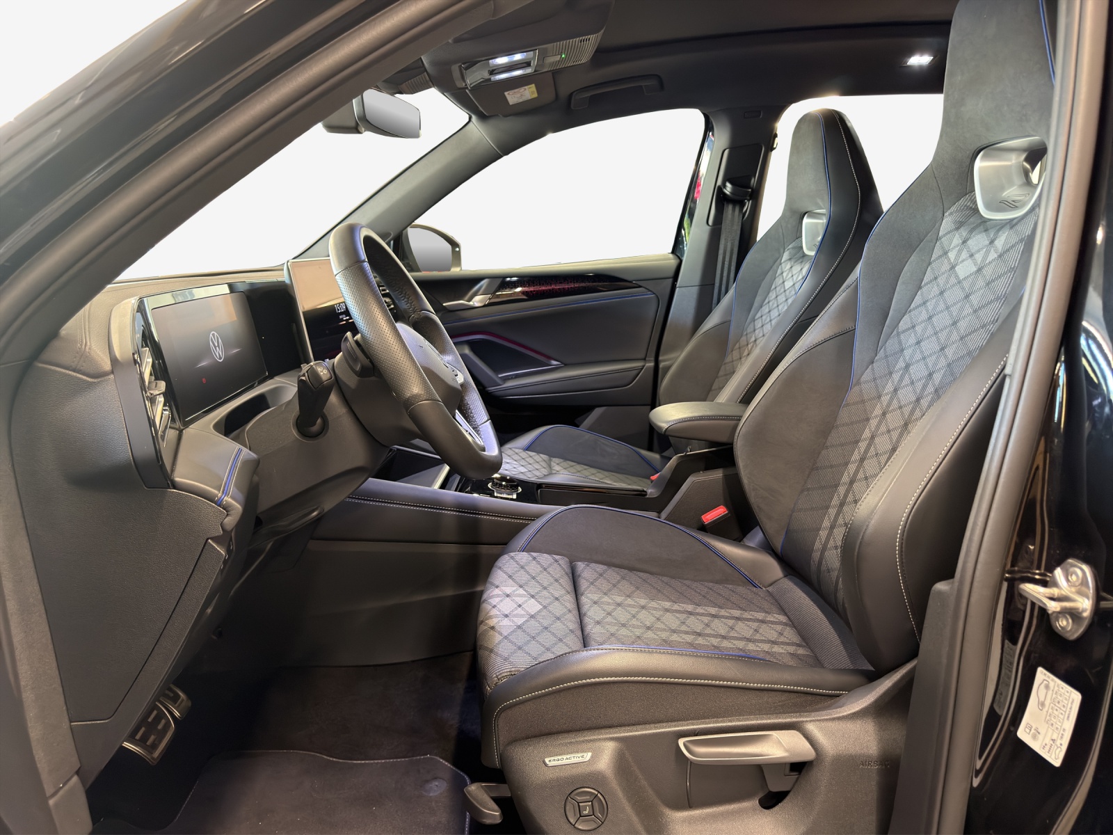 VW Tiguan 2.0 TSI DSG R-Line 4Motion-image-7