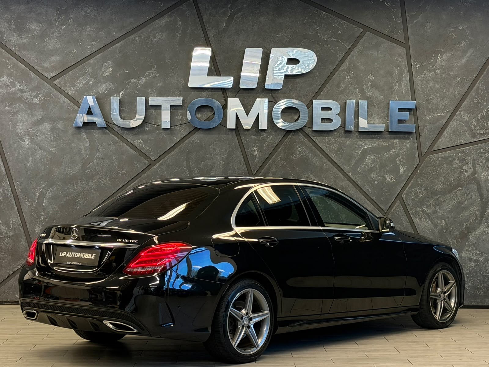 MERCEDES-BENZ C 220 BlueTEC AMG Line 7G-Tronic-image-5