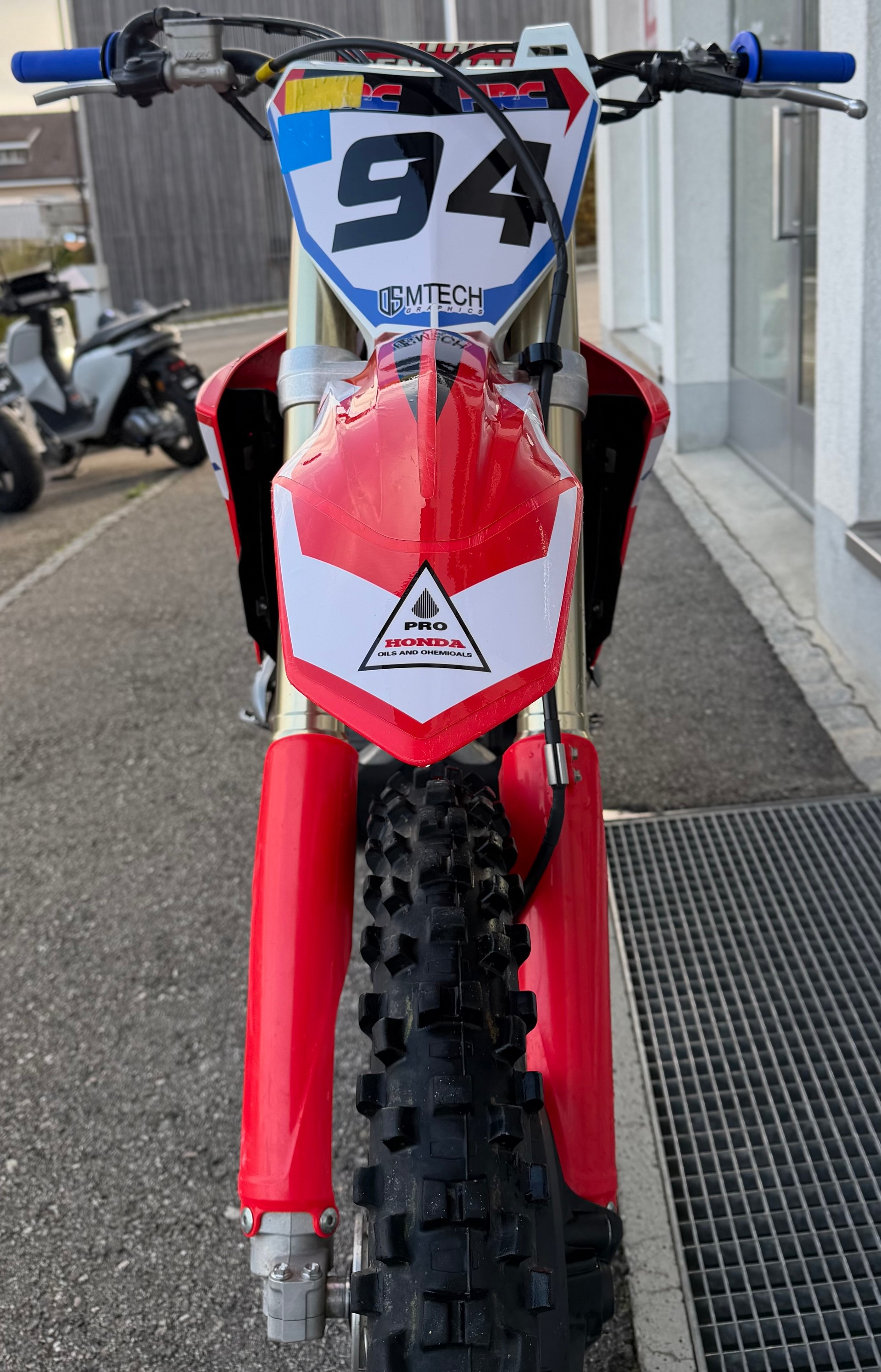 HONDA CRF 250 R-image-1