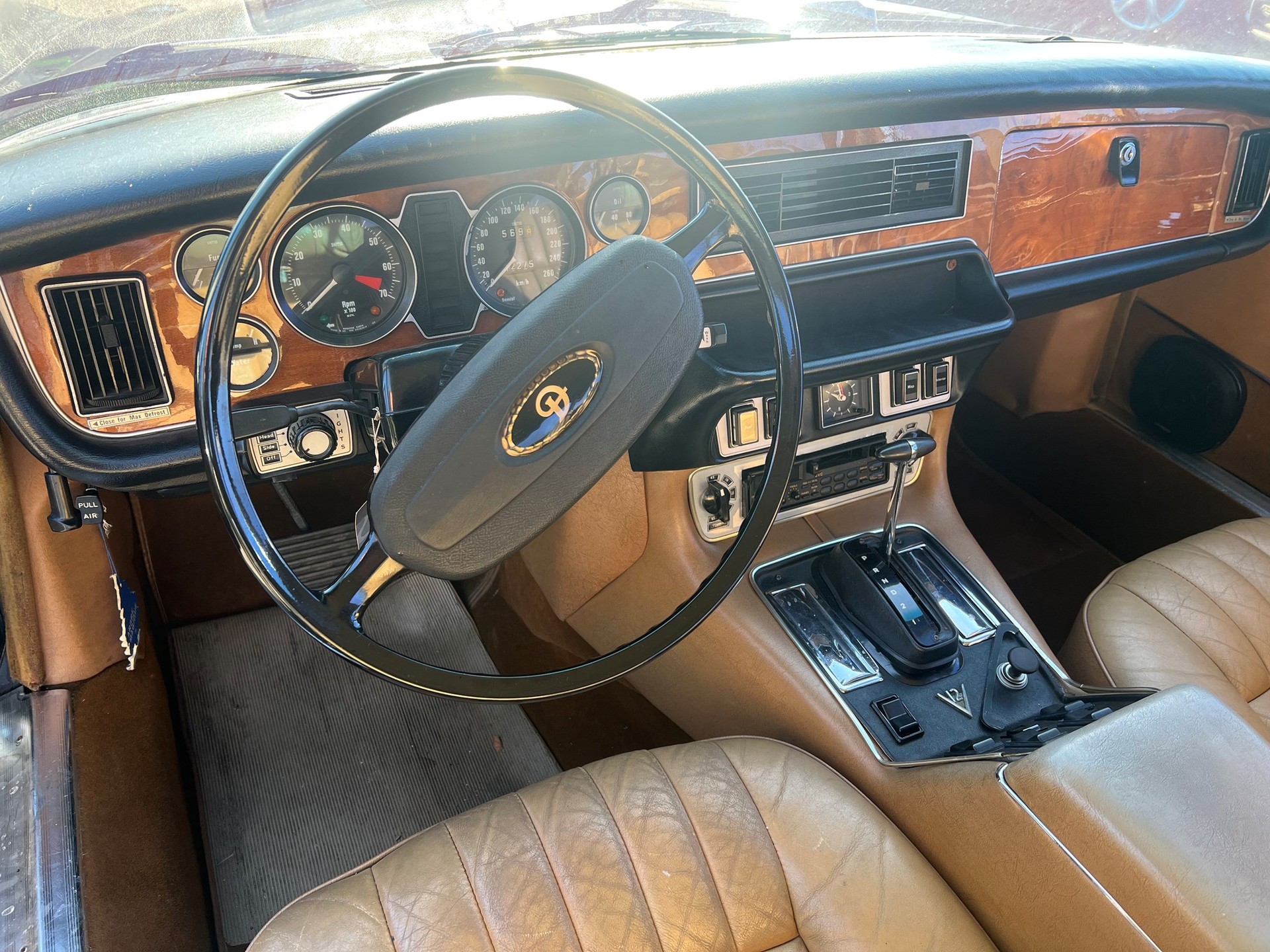 DAIMLER Double Six V12 - 1975 - 5344 CC-image-4