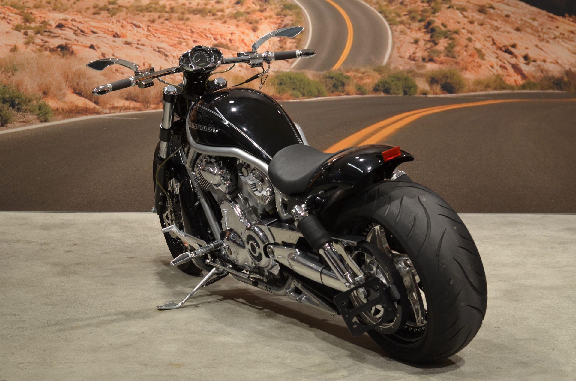 HARLEY-DAVIDSON VRSCAW 1130 V-Rod-image-4