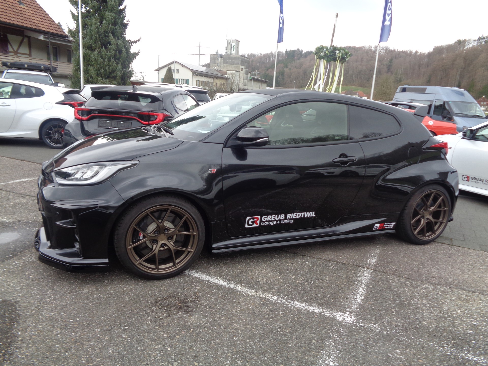 TOYOTA Yaris 1.6 GR Sport-showroom-element-1
