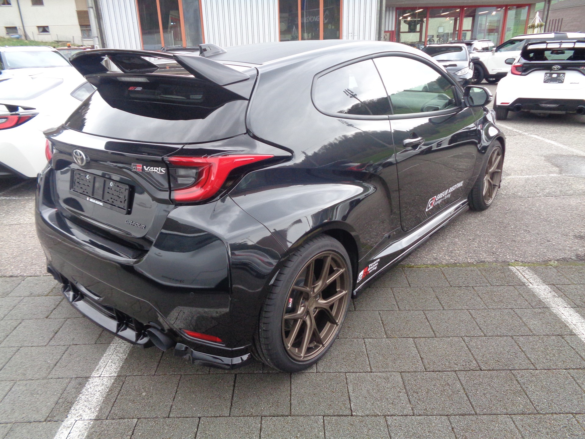 TOYOTA Yaris 1.6 GR Sport-image-4