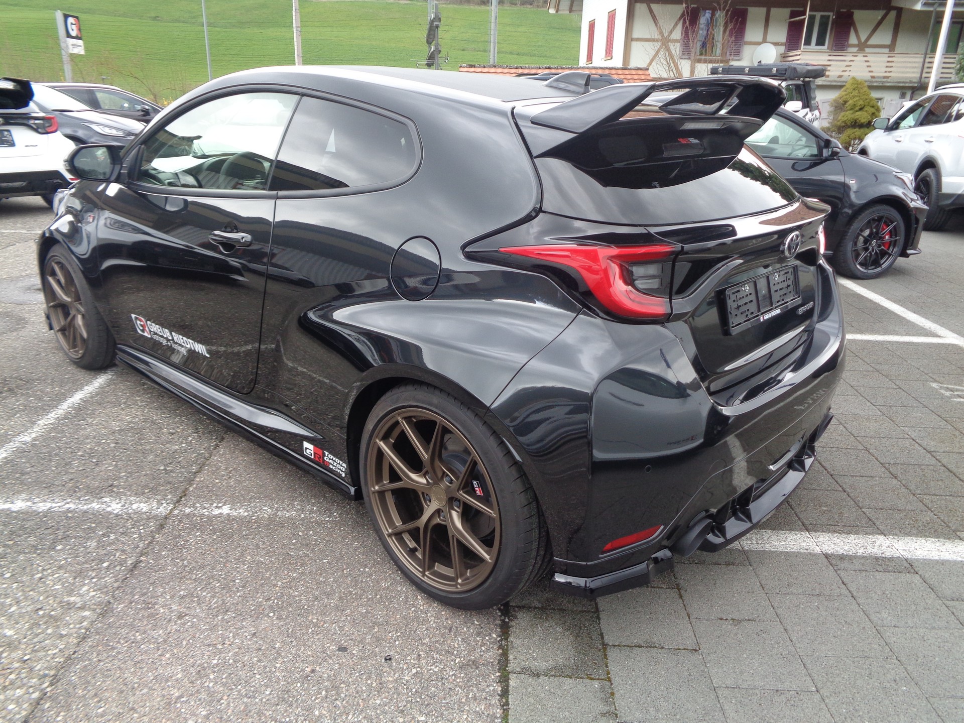 TOYOTA Yaris 1.6 GR Sport-showroom-element-2