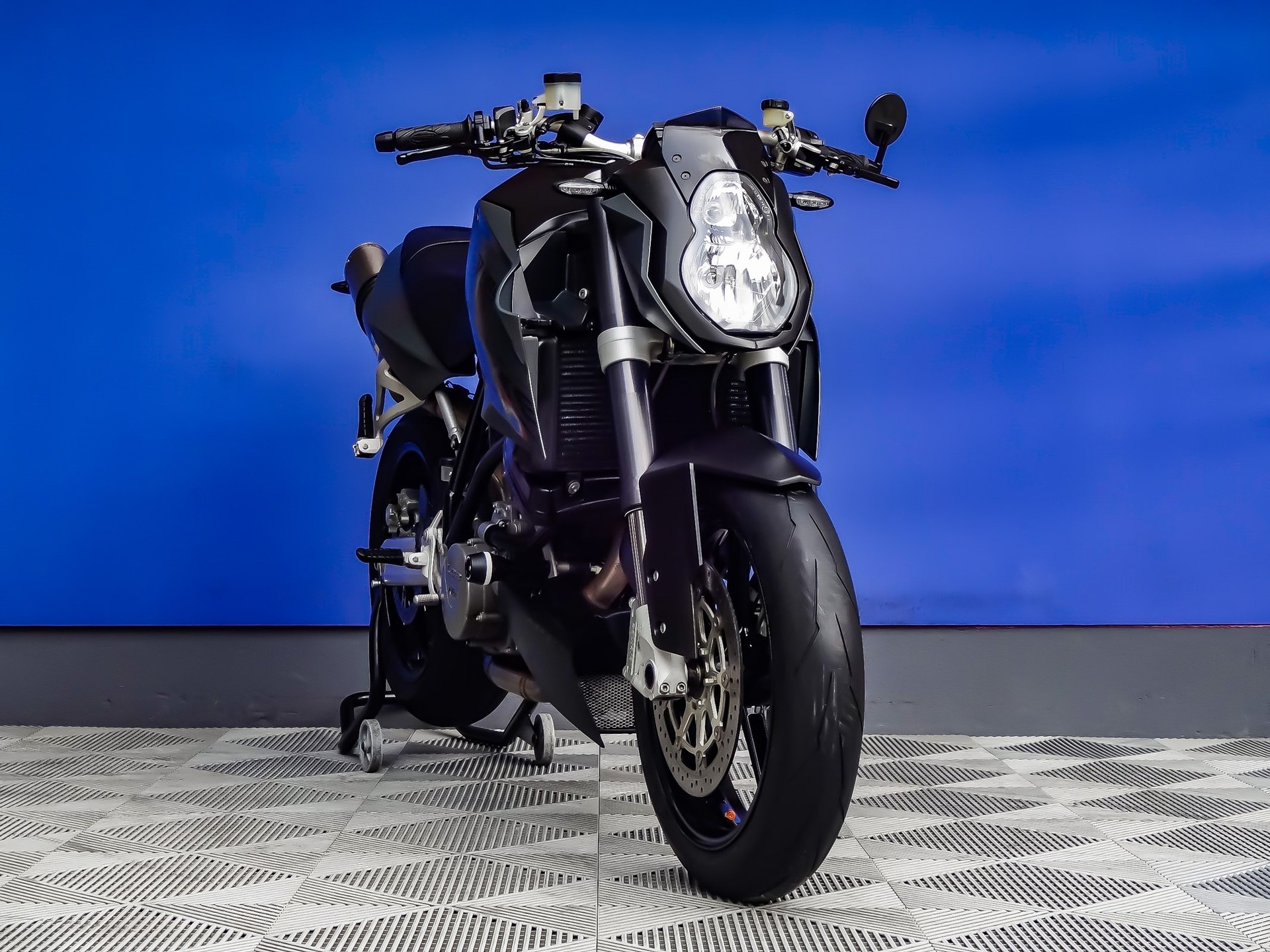 KTM 990 Super Duke-image-2
