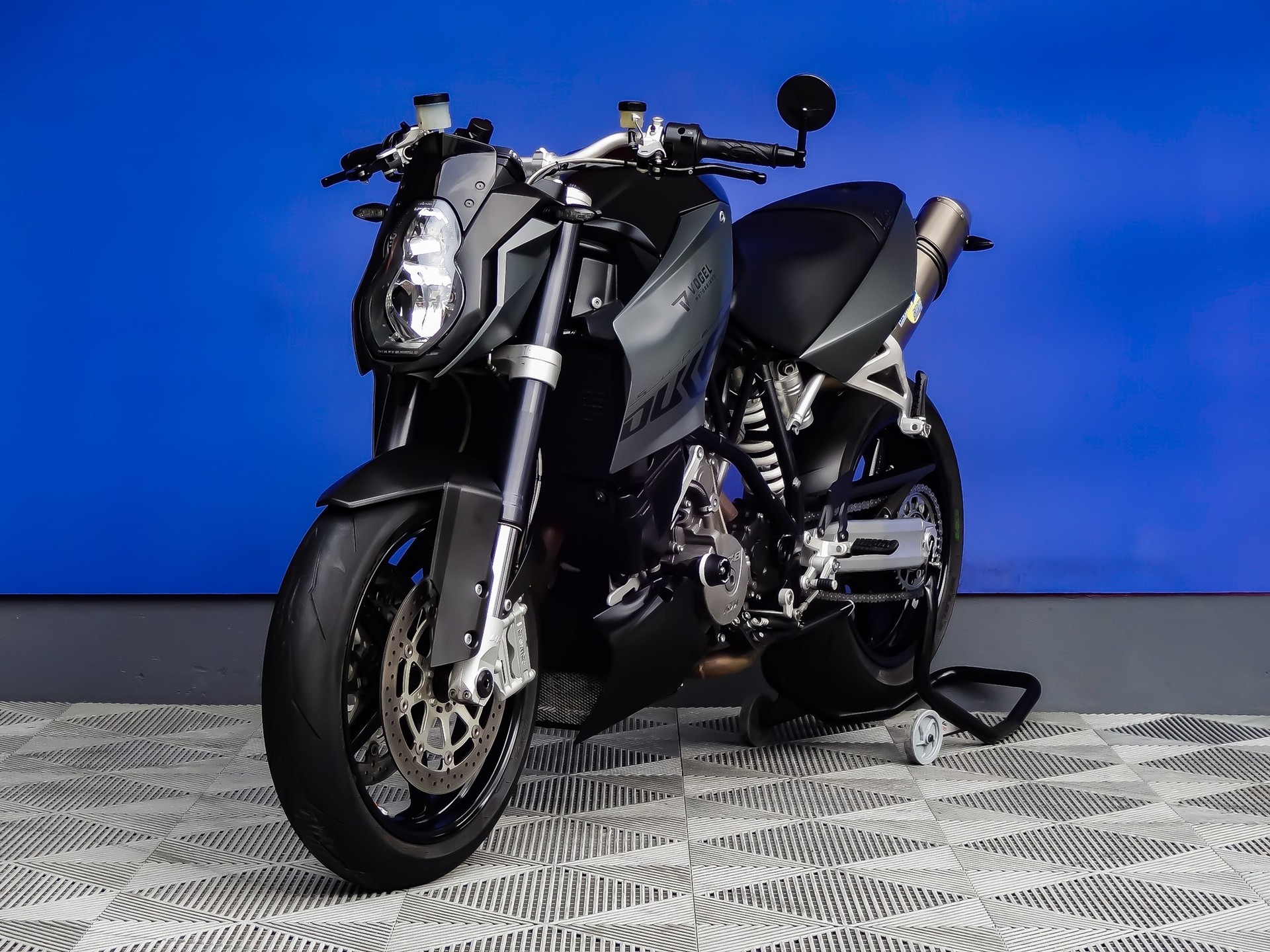 KTM 990 Super Duke-image-3