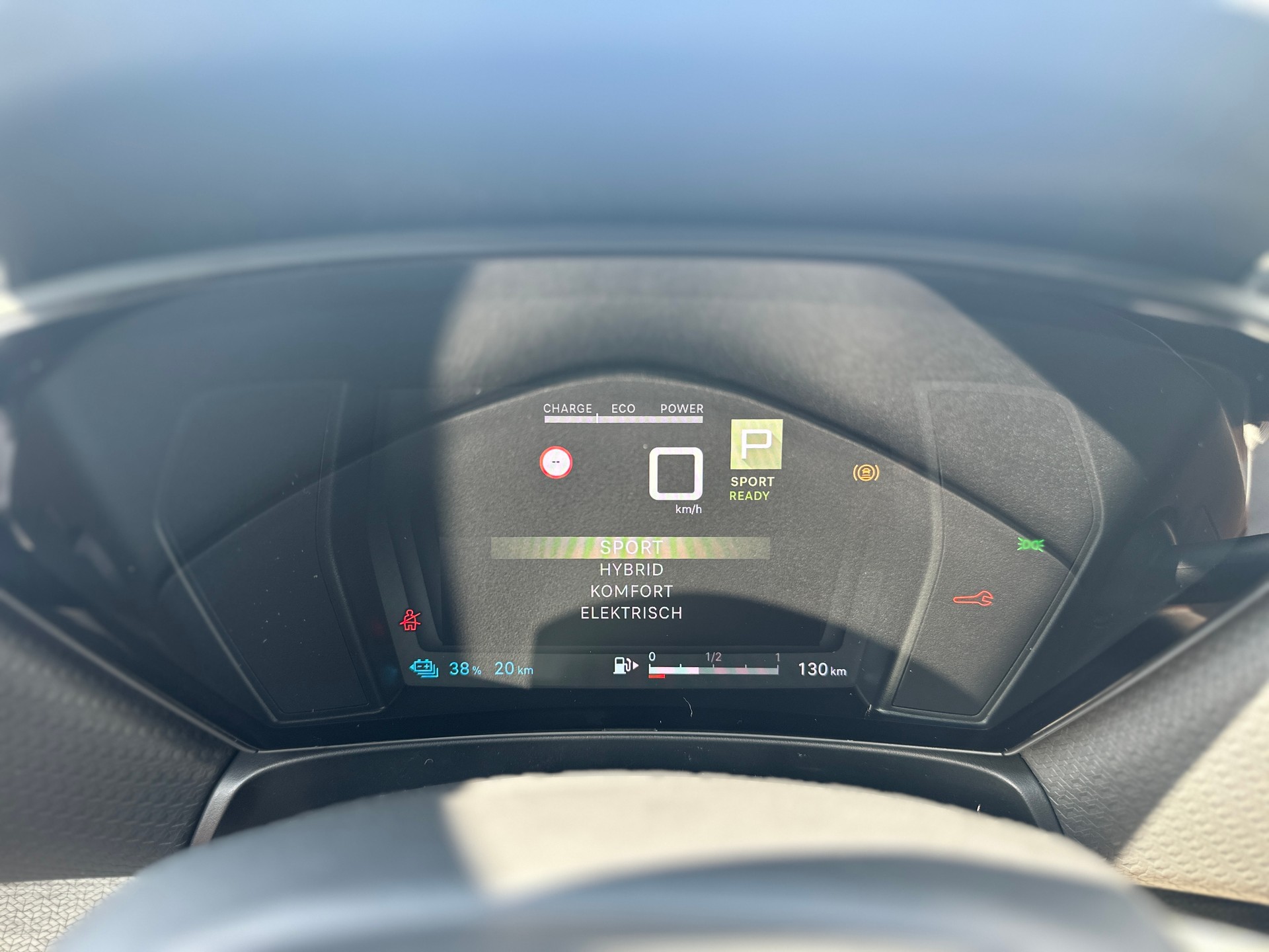 CITROEN C5 X 1.6i PHEV Shine e-EAT8-image-14