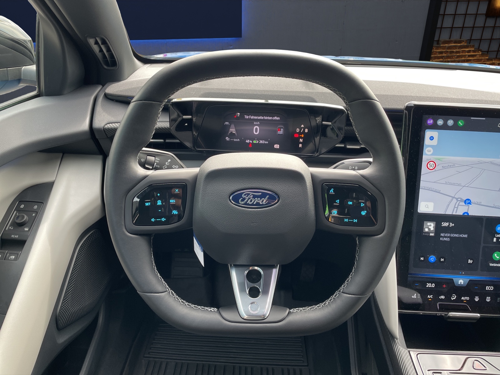 FORD Capri Extended Range (77 kWh) Premium RWD AUTOMAT-image-9