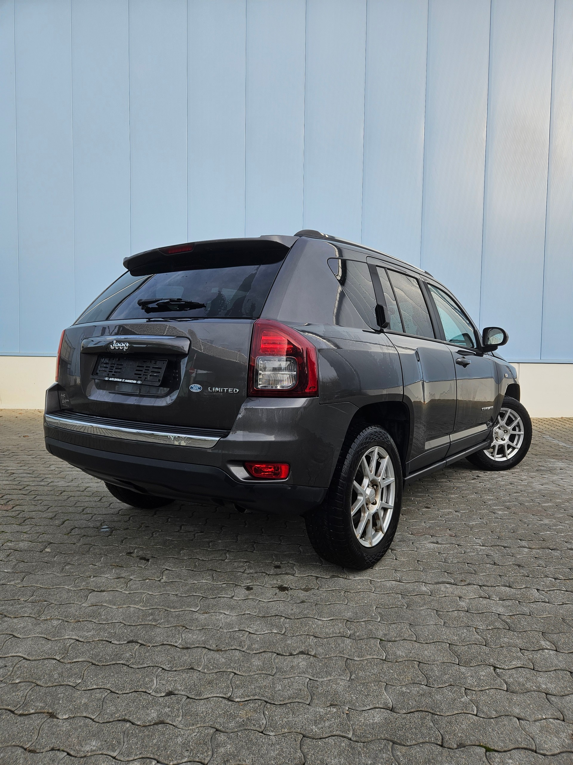 JEEP Compass 2.4 Limited Automatic-image-2